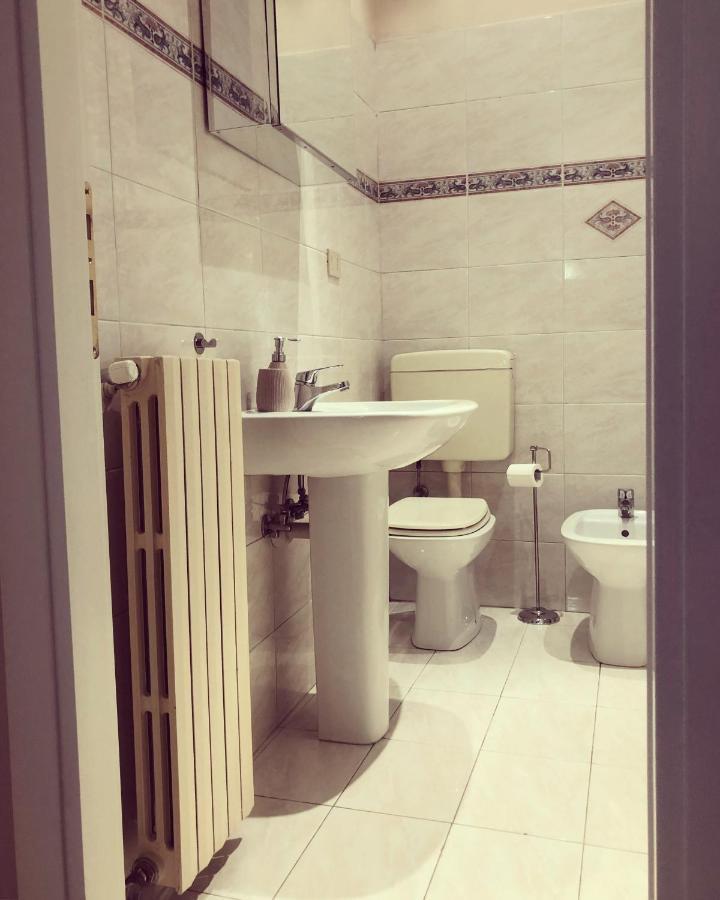 Apartamento Le Affinita Selettive Turín Exterior foto